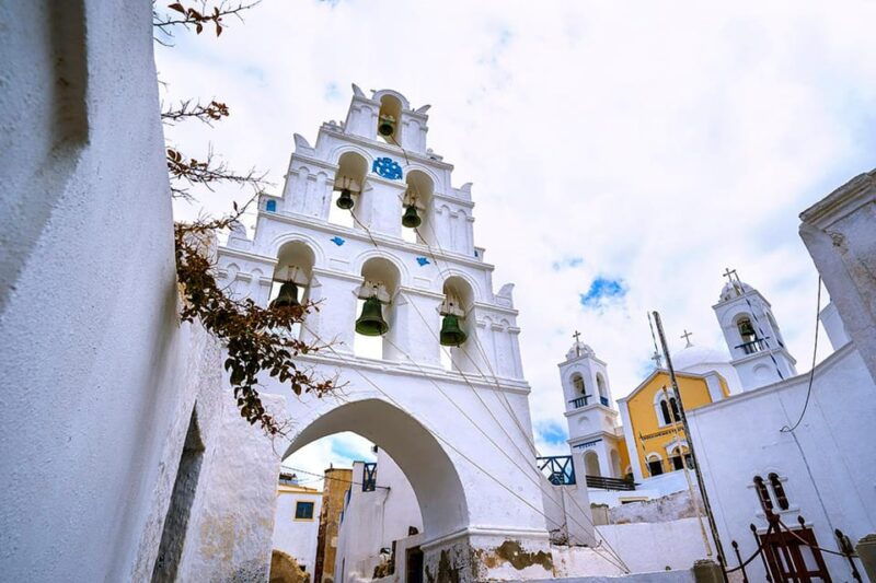 picturesque-santorini-tradition-and-culture-tour-in-spanish