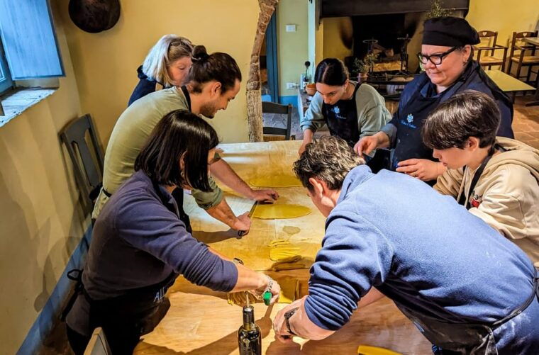 pienza-tuscan-cooking-class-of-homemade-pastas-and-cantucci