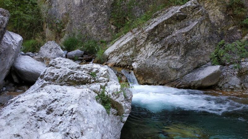 pieria-guided-hiking-tour-in-enipeas-gorge-of-mount-olympus