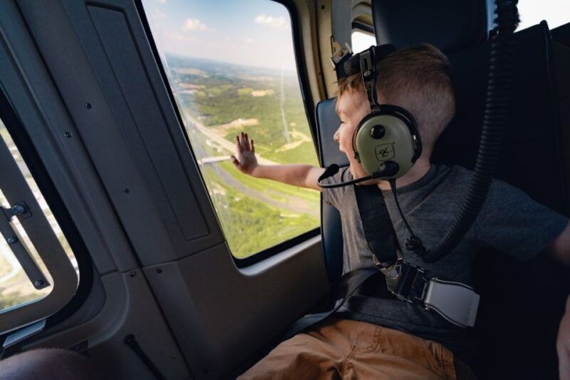 pigeon-forge-smoky-mountain-and-lake-helicopter-trip