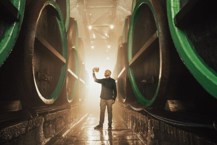 pilsen-pilsner-urquell-brewery-tour-with-beer-tasting
