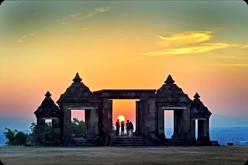 Pindul Cave, River Tubing & Sunset at Ratu Boko Temple - Sunset at Ratu Boko Temple: A Majestic Finale