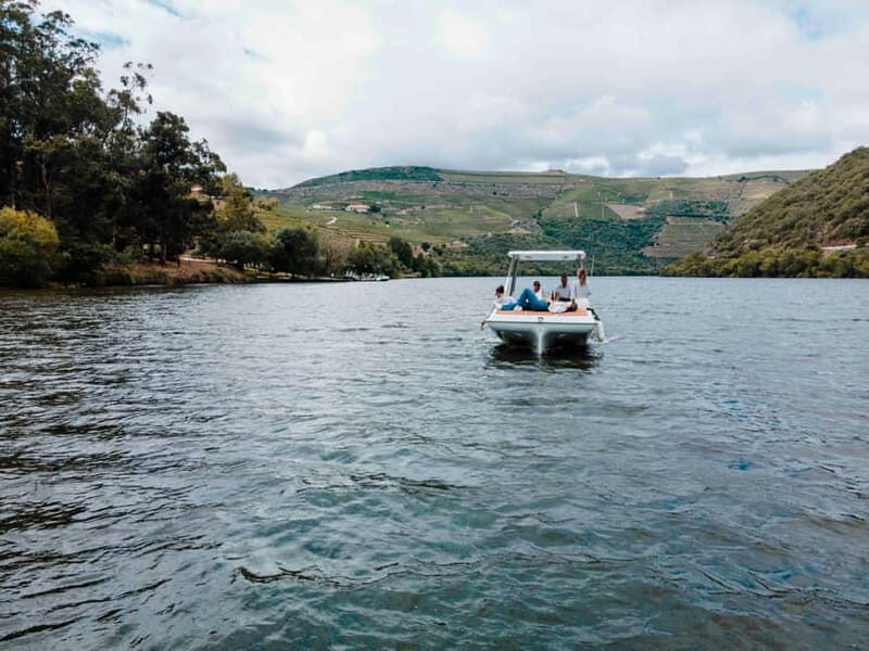 Pinhão: Private Electric Boat Tour 2h| Wine Tasting Included - FAQ