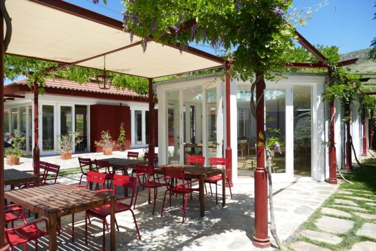 pinhao-quinta-do-bomfim-visit-and-tasting