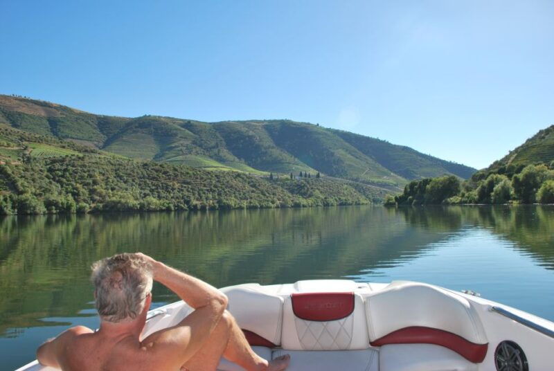 pinhao-river-douro-speedboat-tour-with-water-sports