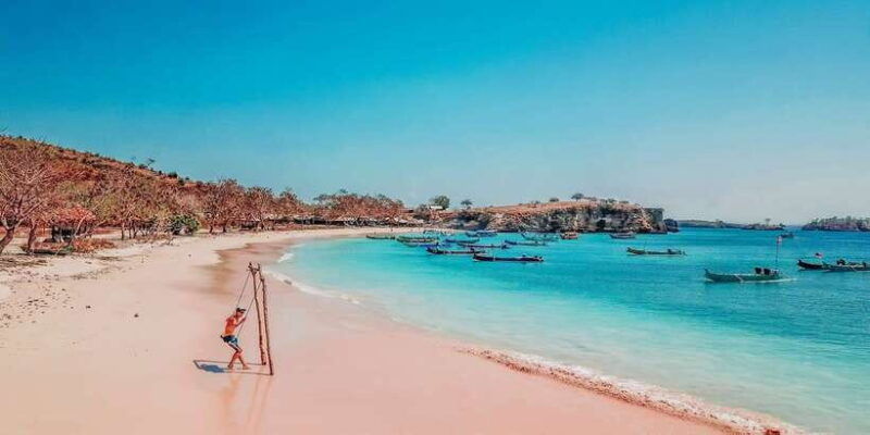 pink-beach-and-southeast-gili-islands-full-day-private-tour