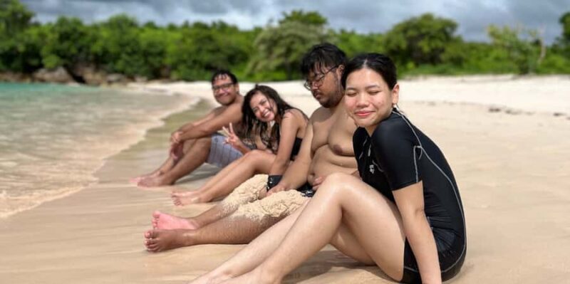 Pink Beach and Southeast Gili Islands Private Day Trip - Key Points