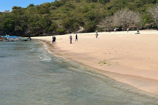 Pink Beach Lombok snorkeling & Day Trip Departure from Lombok - FAQ