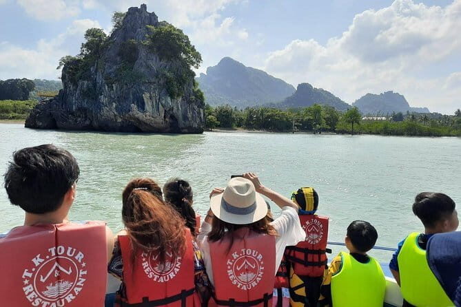 Pink Dolphin and Snorkeling Full Day Experience - A Comprehensive Look at the Pink Dolphin and Snorkeling Tour