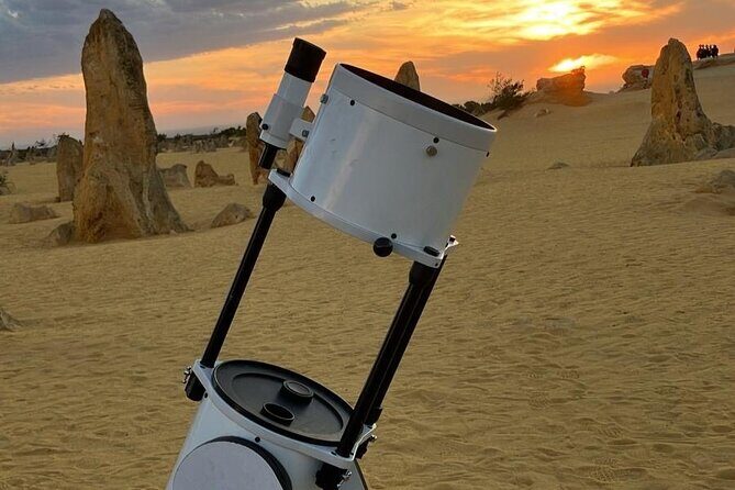 Pinnacles Desert Sunset and Stargazing Adventure Tour - Pinnacles Desert Sunset and Stargazing Adventure Tour: A Detailed Review