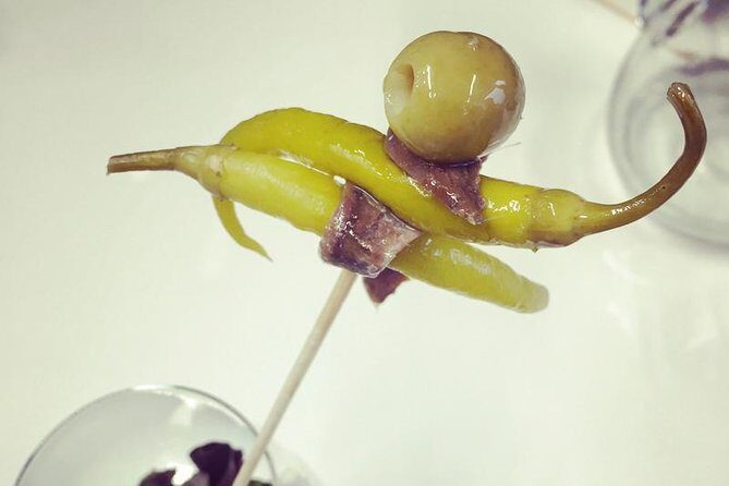Pintxo and Tapas tour with local Food Expert - Key Points