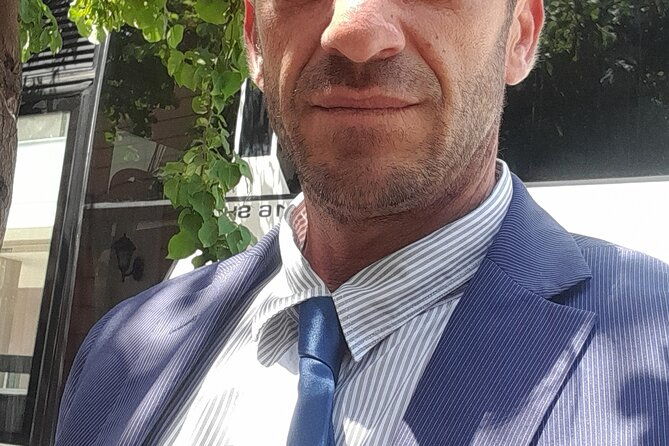 piraeus-port-and-athens-center-private-transfer-up-to-11-people-3