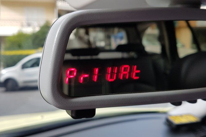 piraeus-port-marriott-transfer-to-airport-by-mercedes-benz-e-class-wagon