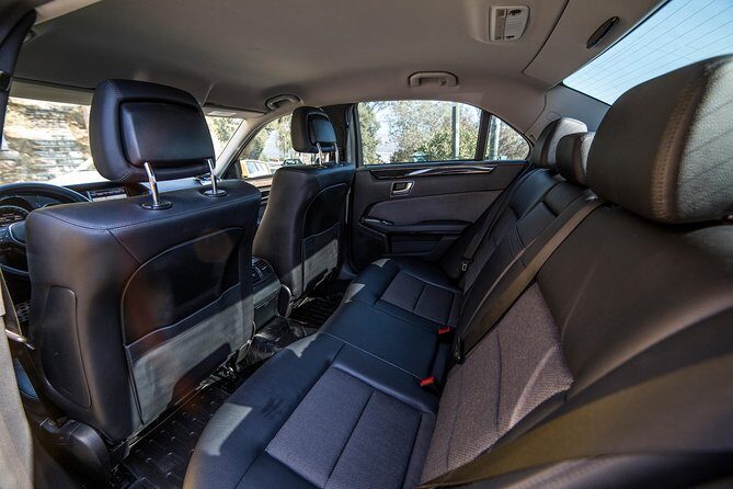 Piraeus port to Athens hotels Private arrival transfer - The Itinerary: What to Expect