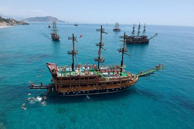 pirate-boat-tour-with-foam-party-in-alanya