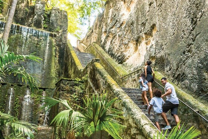 pirates-a-shore-adventure-queens-staircase-tour-nassau