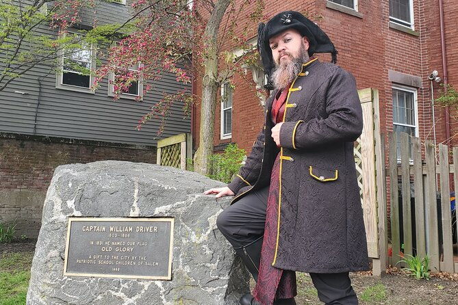 pirates-and-privateers-walking-tour-with-real-pirates-admission