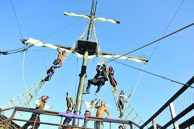 pirates-of-the-caribbean-cruise-snorkel-sharks-stingrays