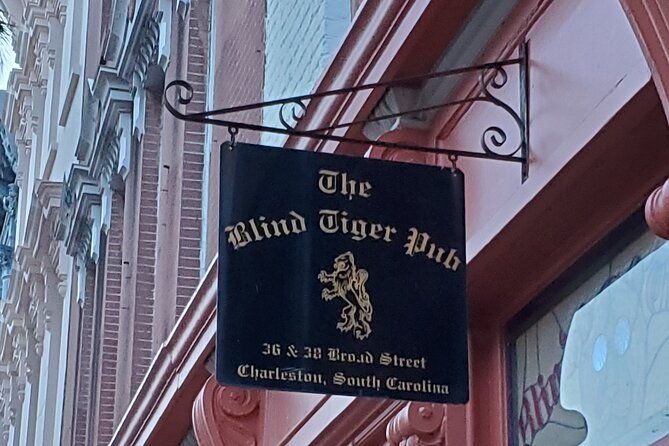 pirates-patriots-prohibition-private-evening-walking-tour-of-charleston