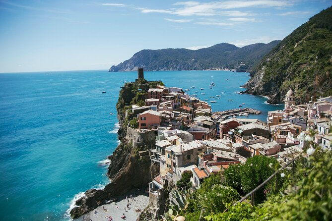 pisa-and-the-cinque-terre-from-the-port-of-livorno