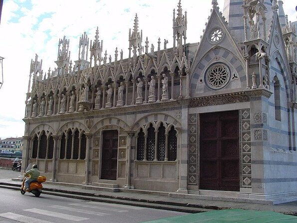 pisa-bike-tour-beyond-the-leaning-tower