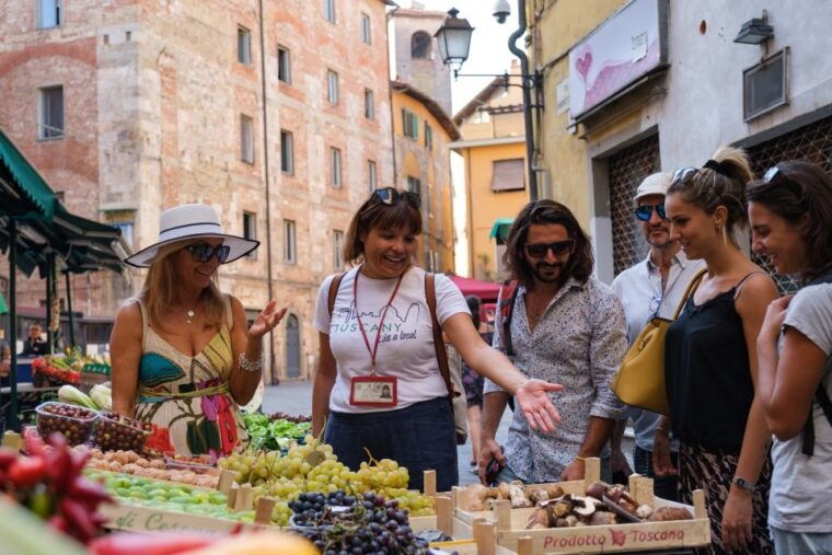 pisa-city-sightseeing-walking-tour-with-snacks-and-drinks