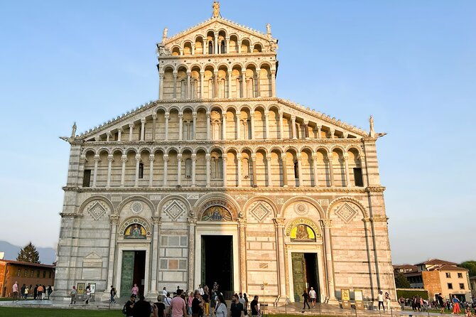 pisa-timed-entrance-to-leaning-tower-cathedral-with-audioguide