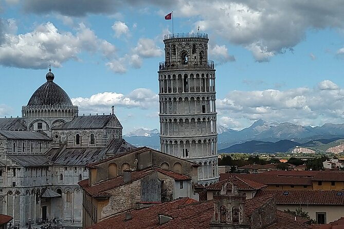pisas-leaning-tower-climbing-cathedral-cemetery-and-baptistery-guided-visit