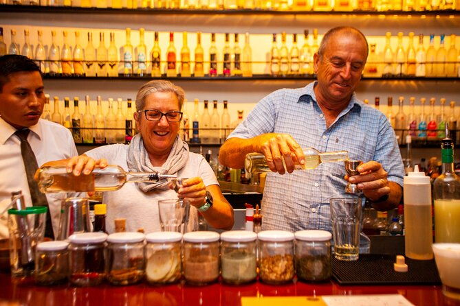 pisco-sour-making-experience-in-cusco