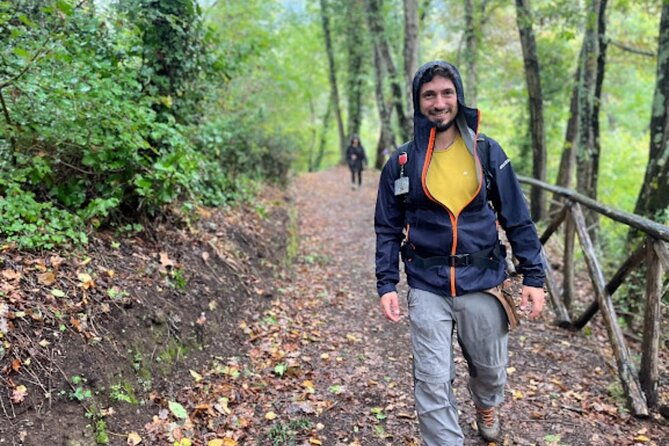 pitigliano-in-the-footstep-of-the-etruscan-hike-and-wine-tasting