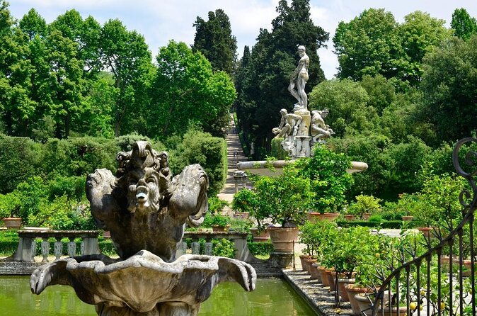 pitti-palace-private-tour-at-galleria-palatina-incl-tkts-to-boboli-gardens