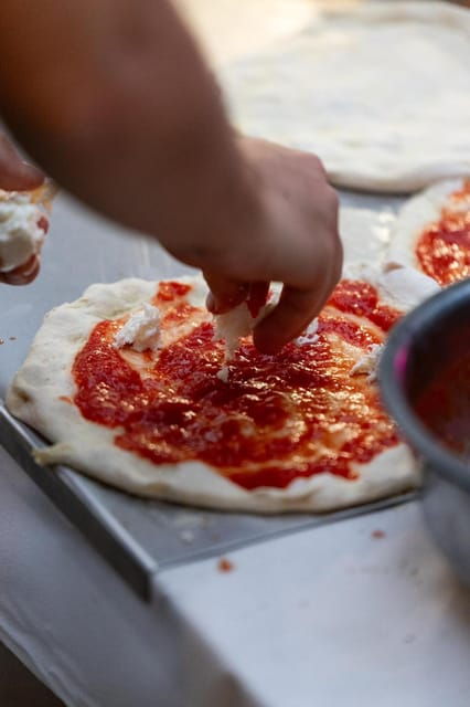 pizza-cooking-class-in-a-tuscany-home-restaurant-with-wine