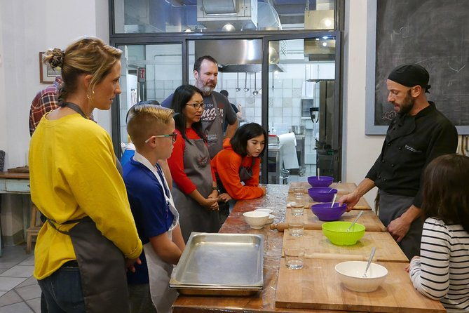 pizza-gelato-family-cooking-class-in-florence-eating-europe