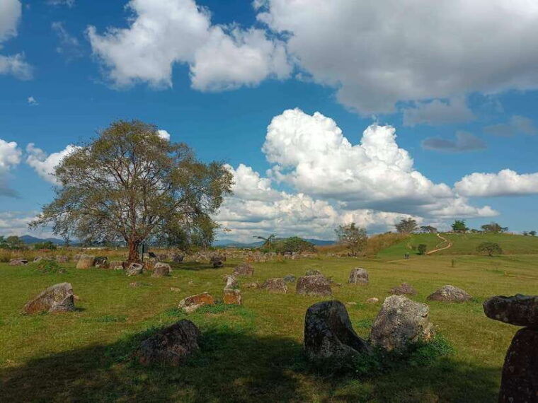 plain-of-jars-private-tour