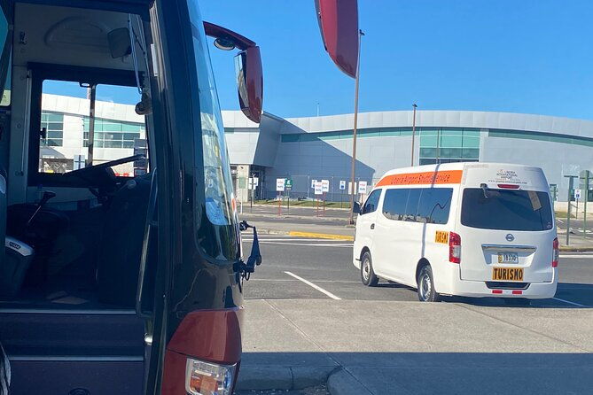 planet-hollywood-shuttles-costa-rica-one-way