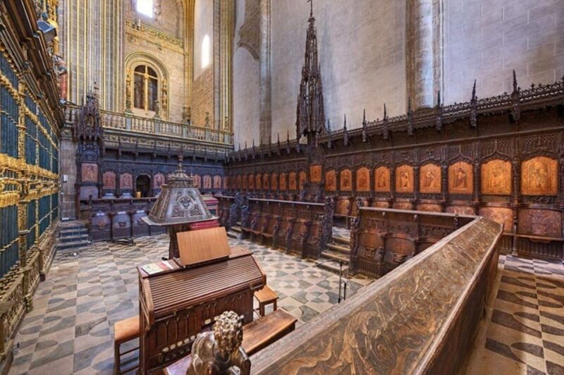 plasencia-cathedral-visit-and-city-highlights-guided-tour
