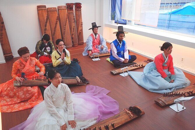 Play Gayageum in Hanbok Cultural Experience in Bukchon - Key Points