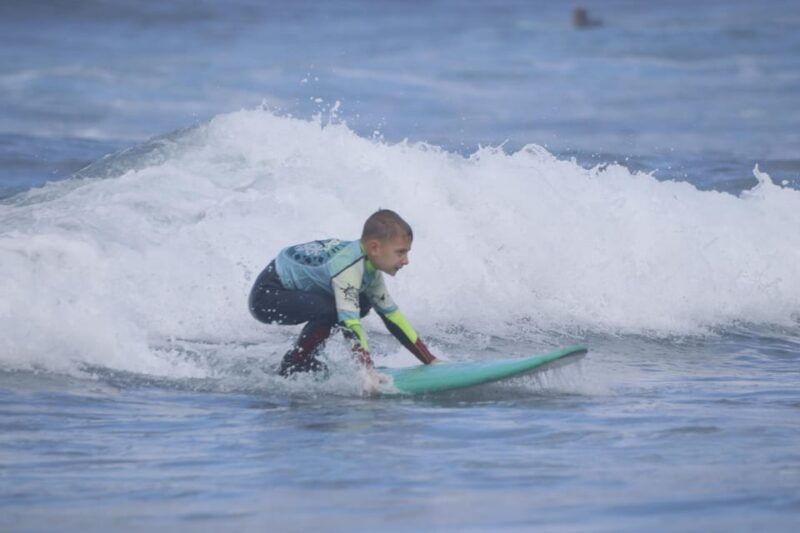 playa-de-las-americas-surfing-group-lesson-with-equipment