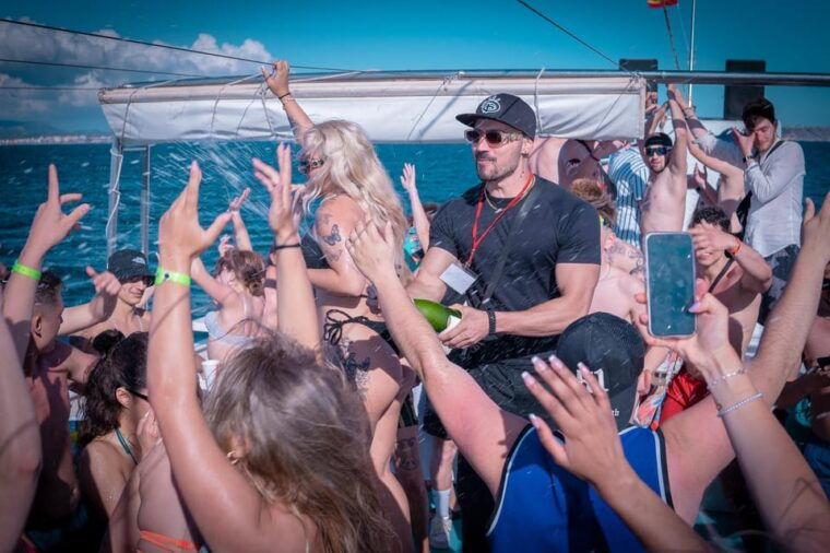 playa-de-palma-boat-party-with-dj-buffet-and-entertainment
