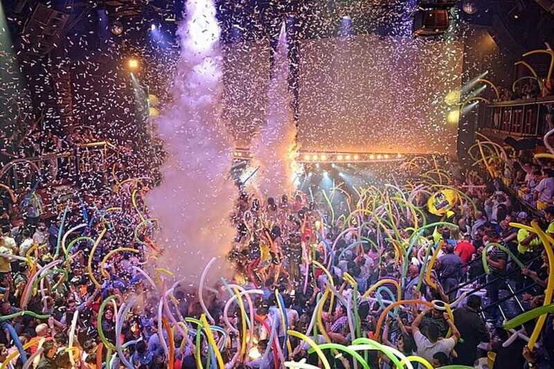 Playa del Carmen: Coco Bongo Nightclub Entry Ticket - Key Points