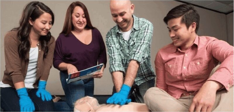 Playa del Carmen: Emergency First Response (EFR) Course - Who Should Take This Course?