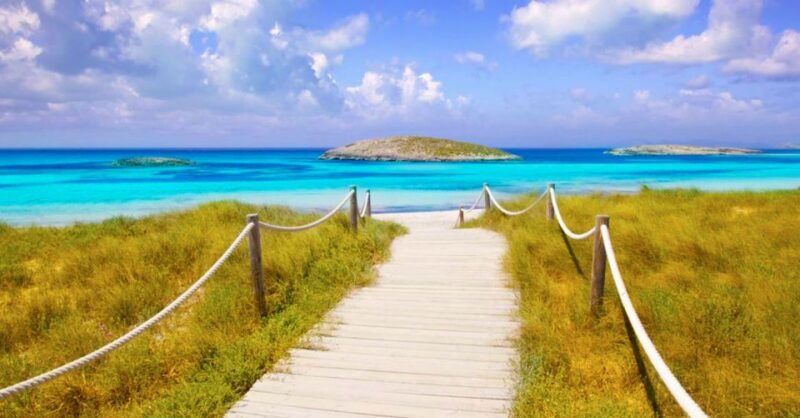 playa-den-bossa-figueretes-roundtrip-ferry-to-formentera