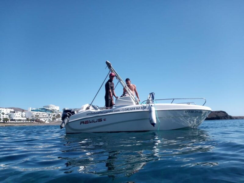 playa-papagayo-self-drive-boat-rental