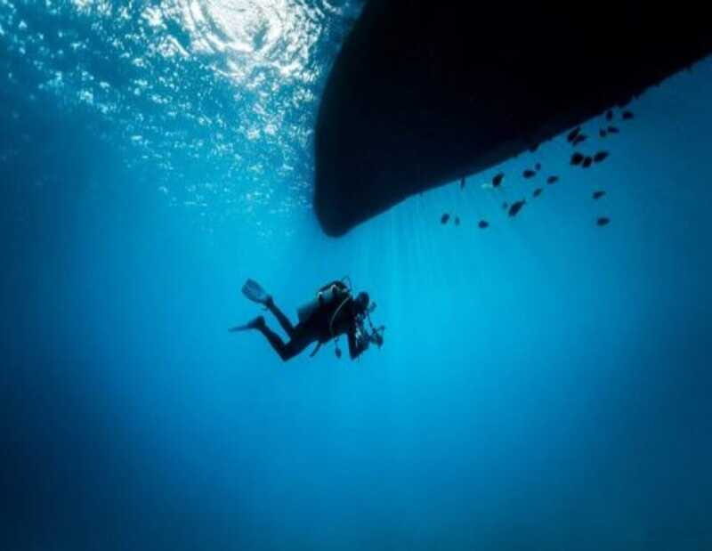 Playa: Wreck Dive - Who Should Consider This Experience?