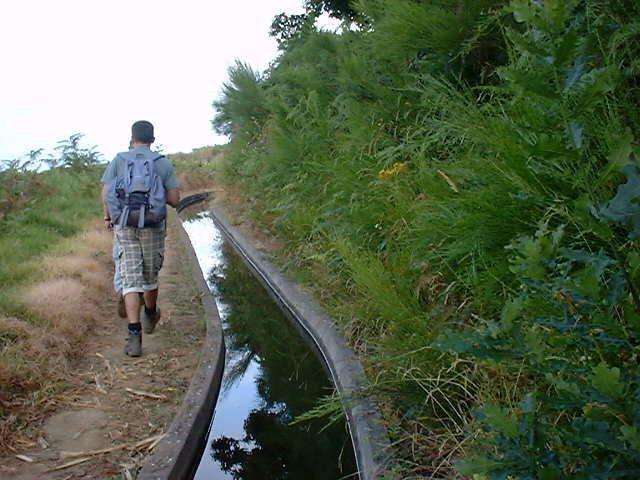 pleasures-full-day-nature-walk