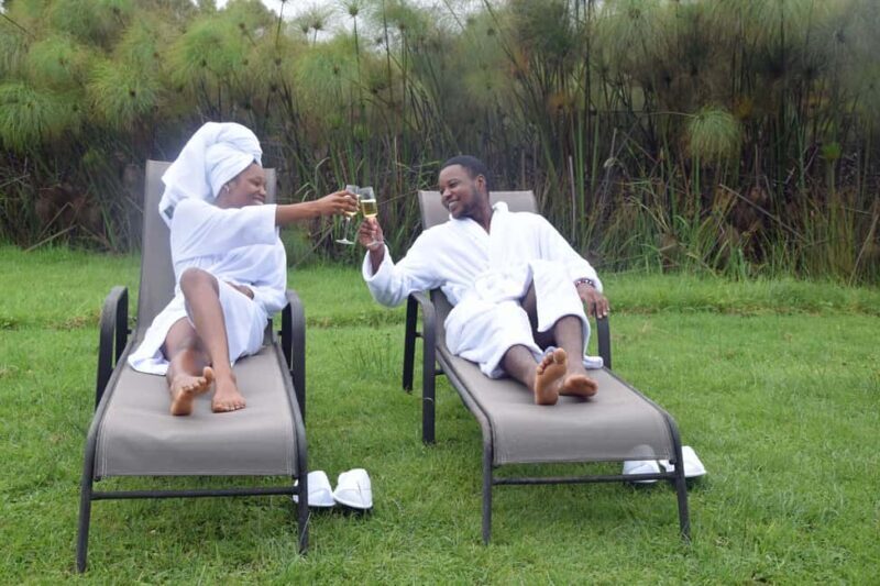 Plettenberg Bay: Full Day Wildlife and Wellness Package - Introduction: Balancing Wildlife and Wellness in Plettenberg Bay