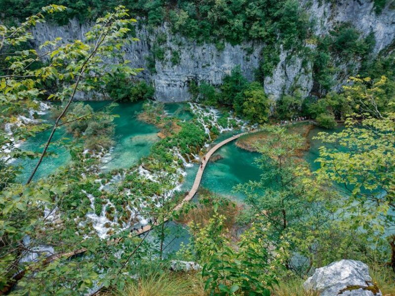 plitvice-lakes-and-krka-waterfalls-beat-the-crowds