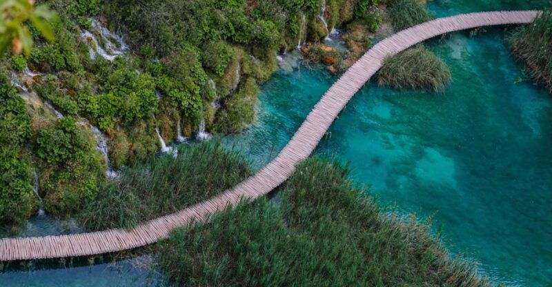 plitvice-lakes-and-krka-waterfalls-beat-the-crowds