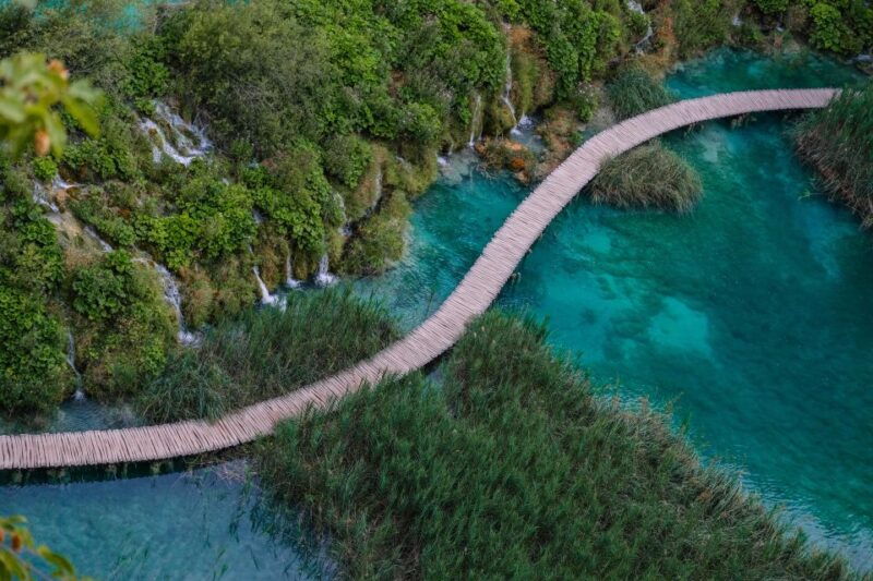 plitvice-lakes-and-krka-waterfalls-beat-the-crowds