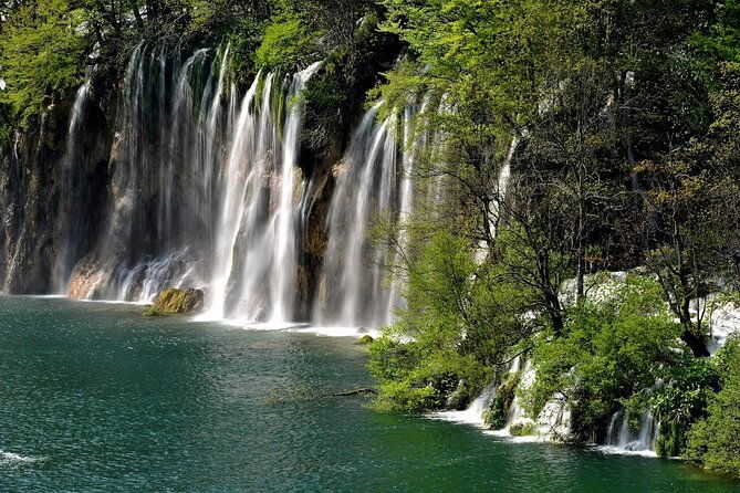 plitvice-lakes-day-tour-from-rijeka-simple-and-safe